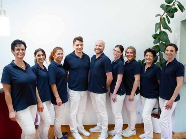 Praxisteam – Zahnärzte in Pforzheim - WKF 130