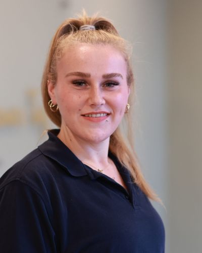 Sophie Neumayer, Teil des Prophylaxe-Teams WKF 130